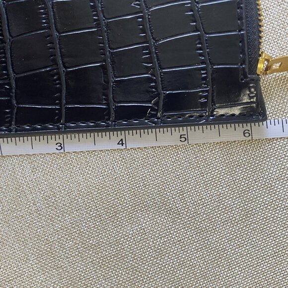 Black Crocodile-Embossed Tote Bag and Matching Pouch - Picture 9 of 9